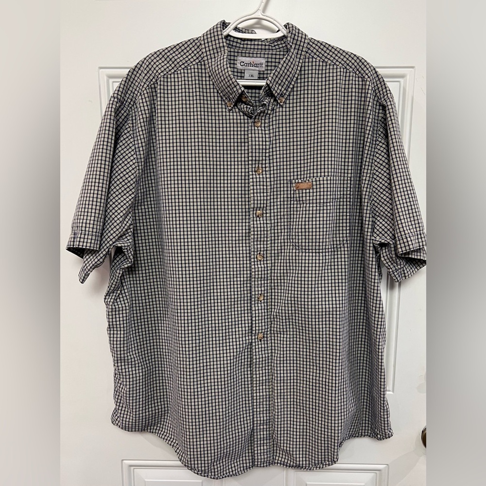 Carhartt Men’s Short-Sleeve Button-Down Shirt in Black and White Plaid